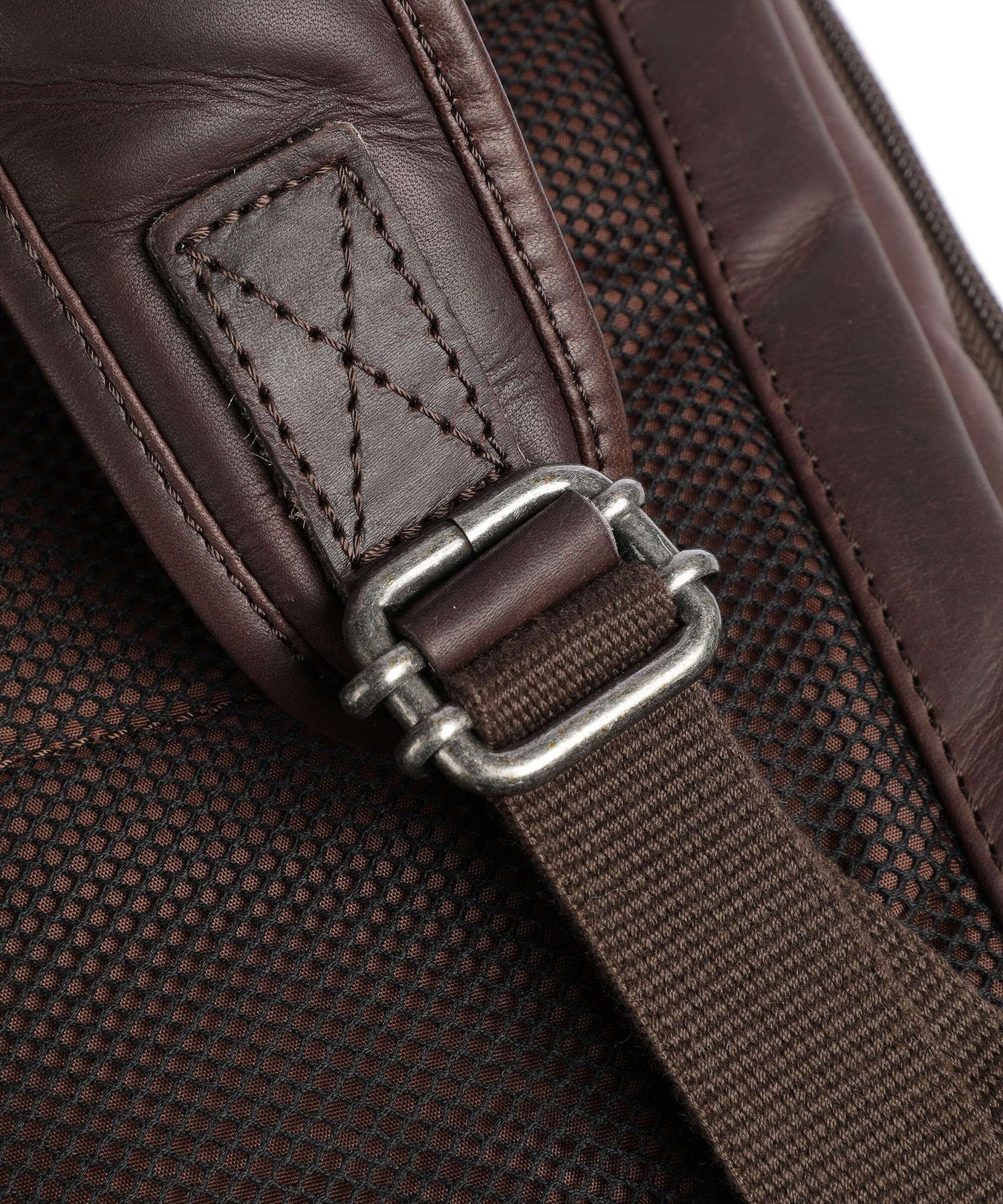 The Chesterfield Brand Cow Wax Pull Up Savona Backpack brown