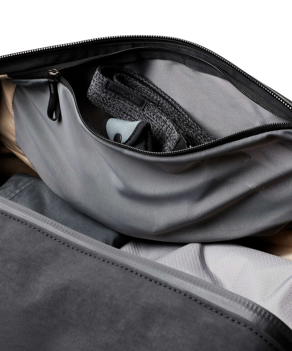 Bellroy Venture 40 Weekend bag black
