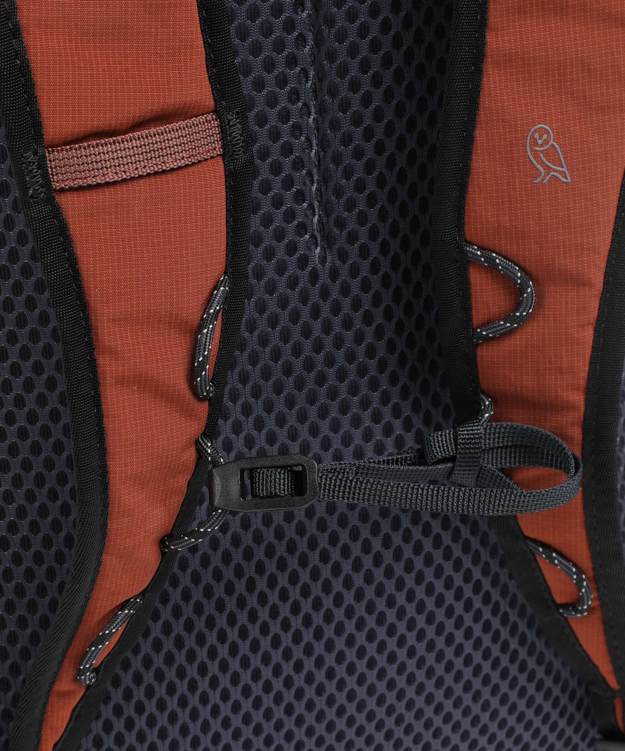 Bellroy Lite 20 Backpack clay