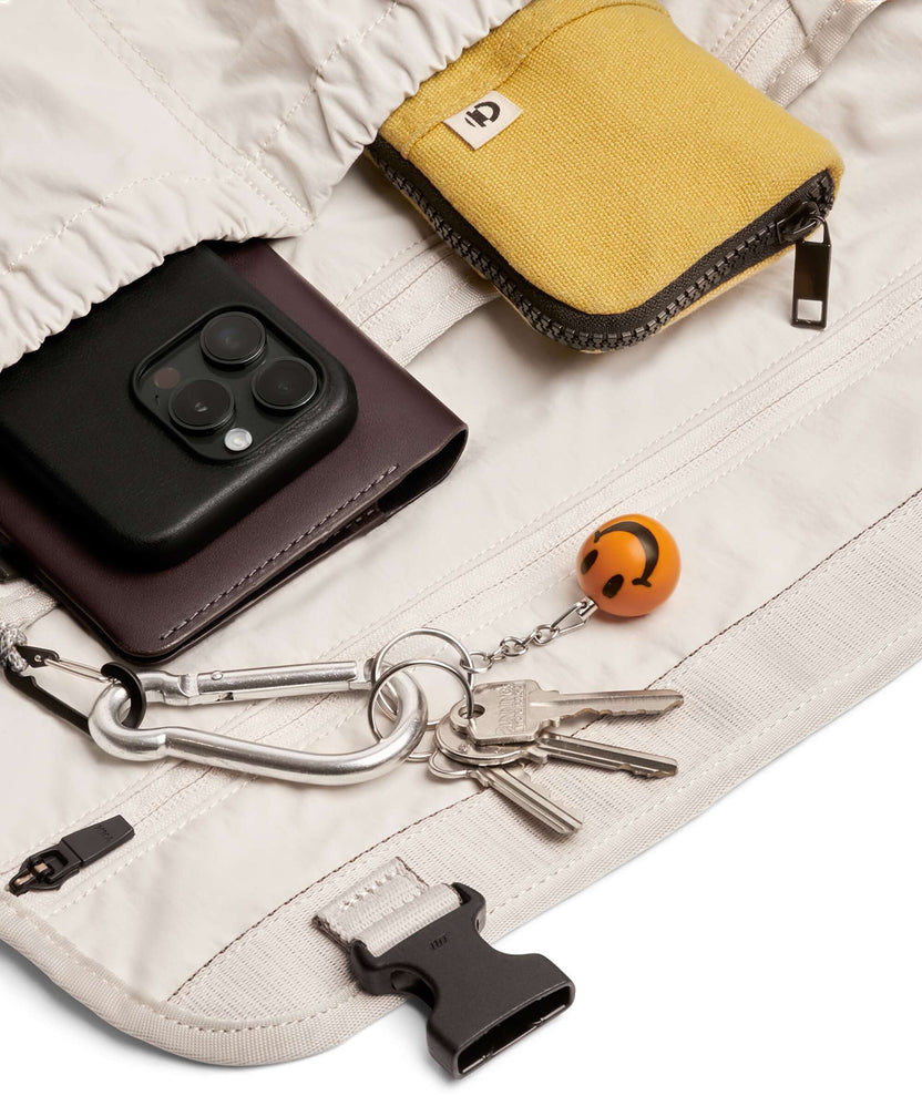 Bellroy Cinch 12L Messenger bag oat