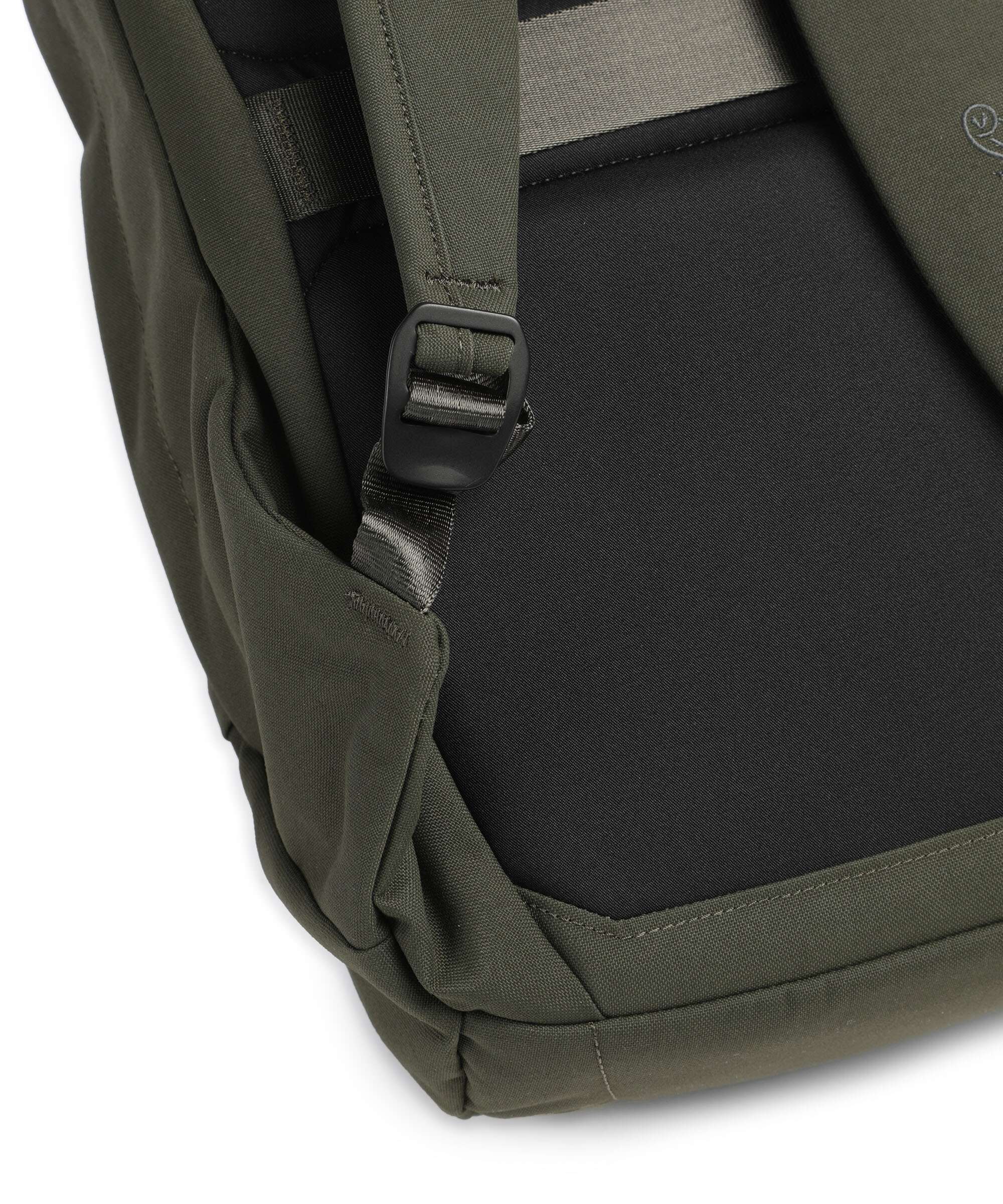 Bellroy Classic 20 Backpack olive