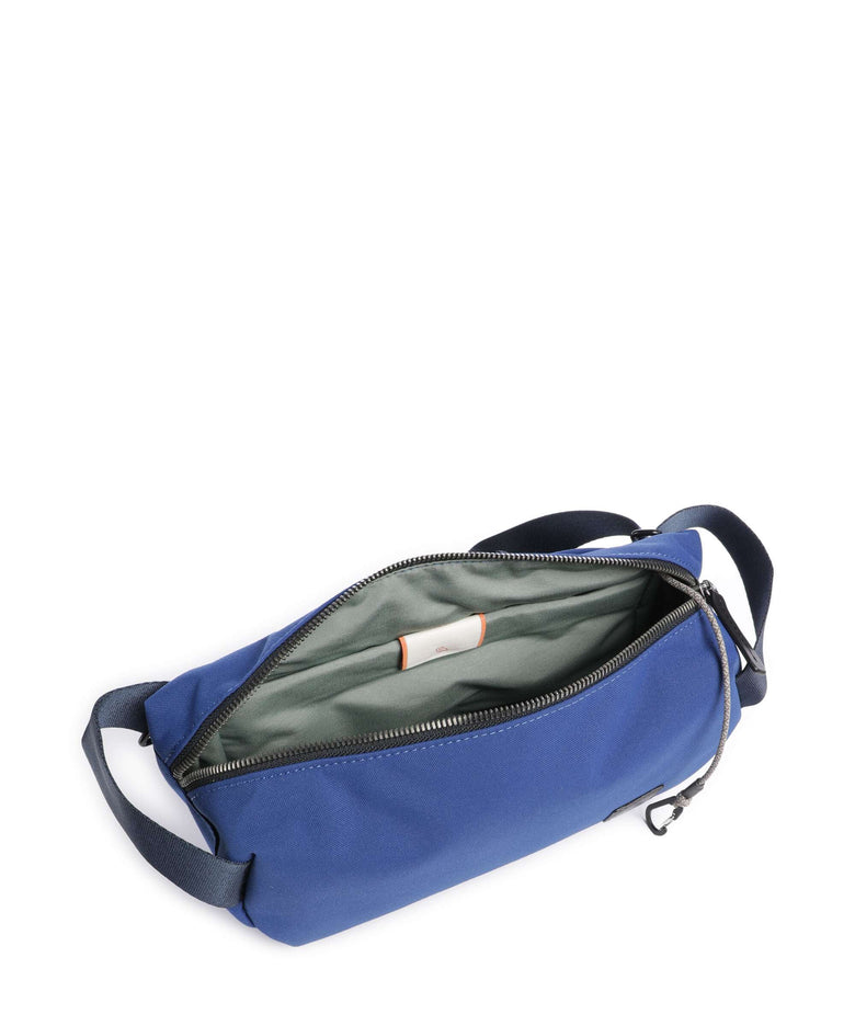 Bellroy Classic 5L Sling bag indigo